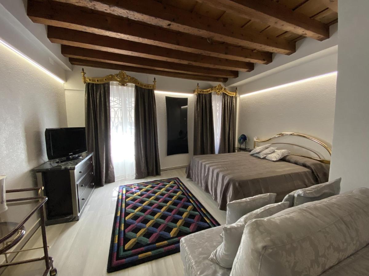 Ln Homes Venice - San Marco Canal View מראה חיצוני תמונה